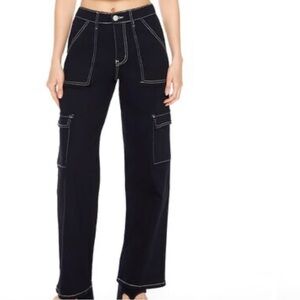 Contrast-Trim Cargo Pants
